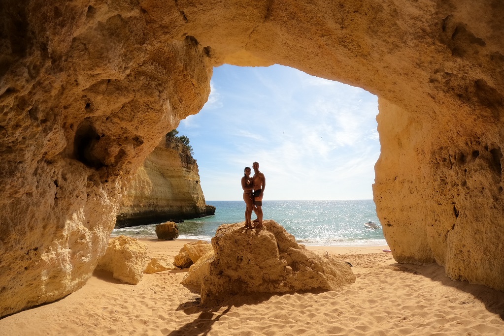 Lagos, Faro, Portugal – Day 16 (Benagil Caves, Monty, Dinner at O Velho Novo)