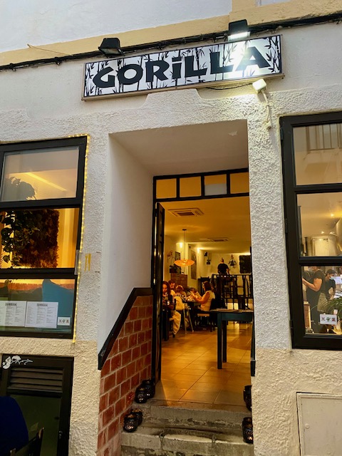 Lagos, Faro, Portugal – Day 25 (D7 Visa Work and Dinner at Gorillas)