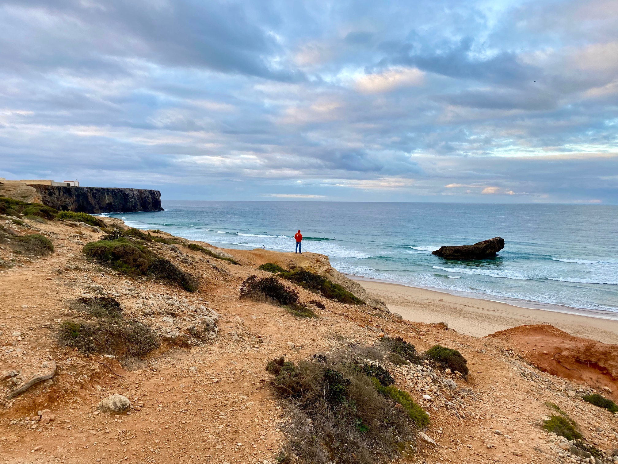 Lagos, Portugal – Day 63 (Surfing Praia do Tonel, Caffe Espresso, Qwazi Hamburgueria, Tibi, and Pingo Doce)