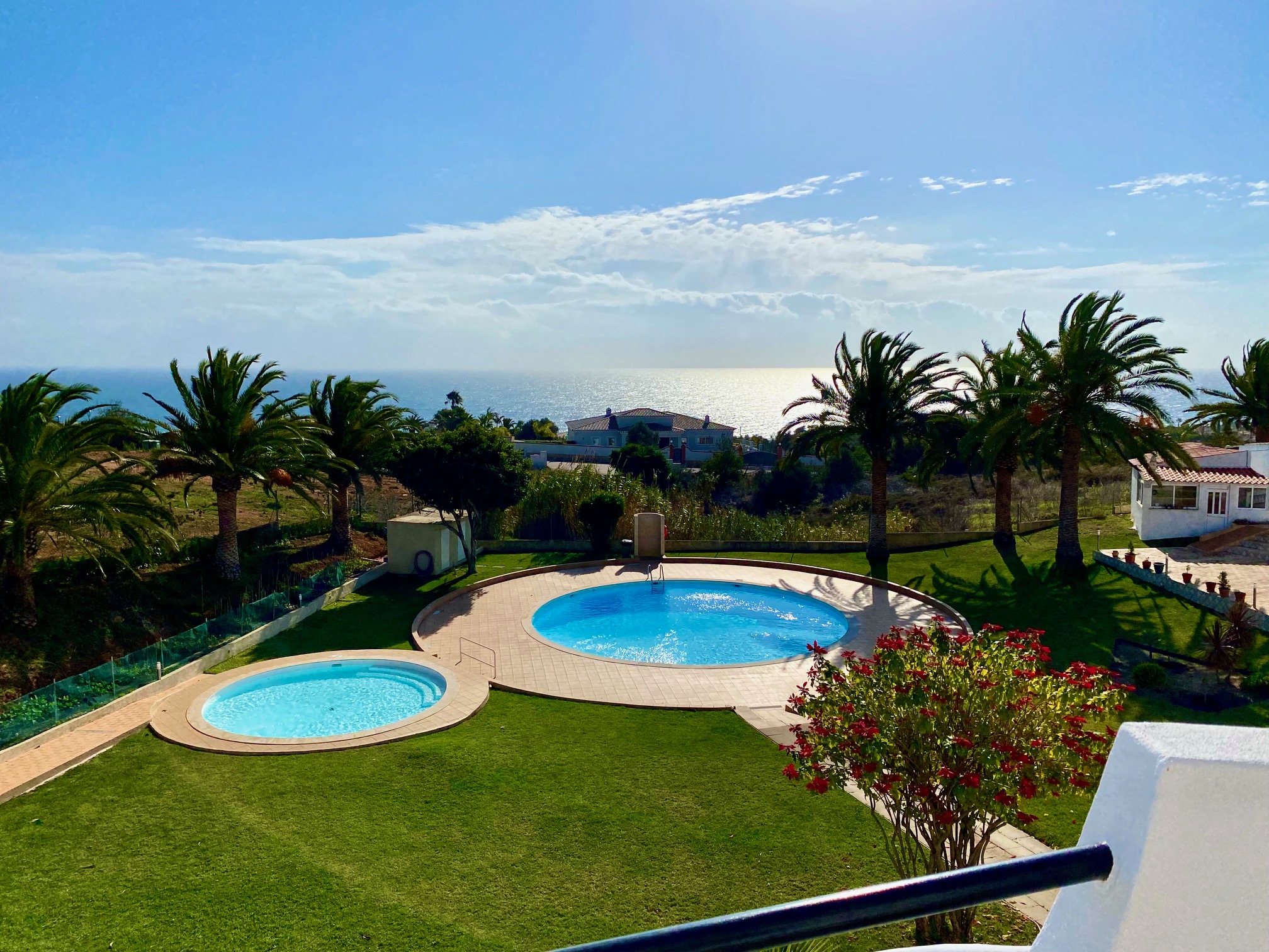 Lagos, Portugal – Day 77 (Luz Apartment Viewing and Dinner with Amanda & Claudio)